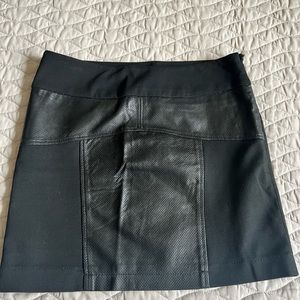 BCBG GENERATION BLACK LEATHER SKIRT SIZE LARGE